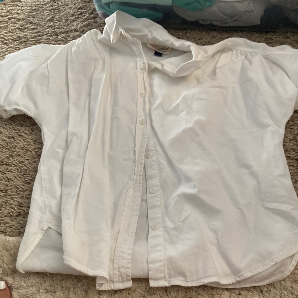 button tshirt